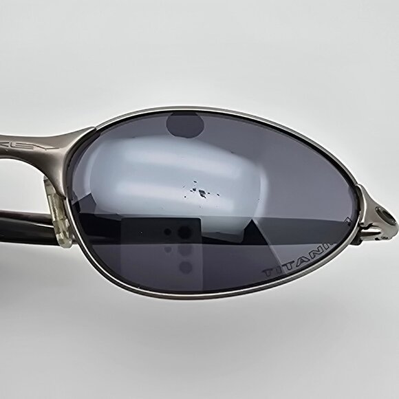 Oakley 05-807 C Wire Titanium Frame Titanium Iridium Lens Sunglasses w Flexhinge - Picture 14 of 16